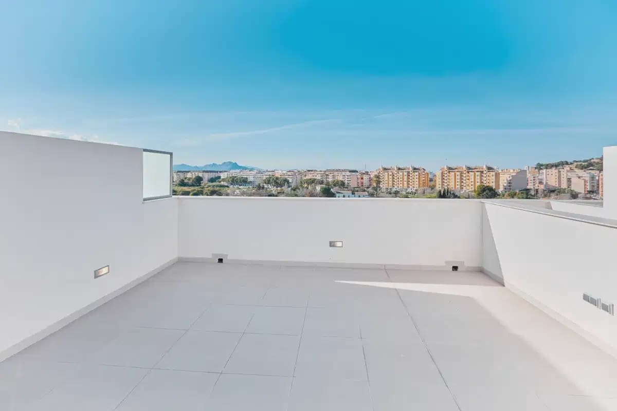 1 bedroom Apartment for sale in Denia with pool garage - € 308,000 (Ref: 9841303)