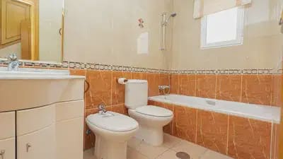 3 soveværelse Semi-Rækkehus til salg i Dehesa de Campoamor med swimmingpool - € 310.000 (Ref: 9841305)