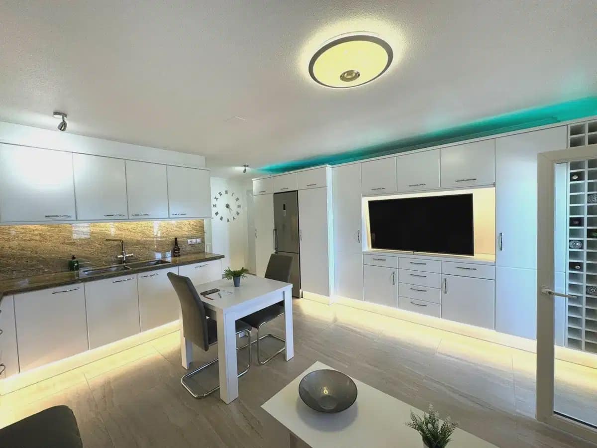 Ático de 2 habitaciones en Pilar de la Horadada en venta - 319.000 € (Ref: 9841309)