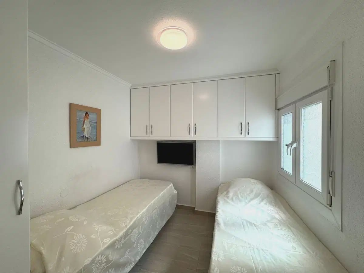 Ático de 2 habitaciones en Pilar de la Horadada en venta - 319.000 € (Ref: 9841309)