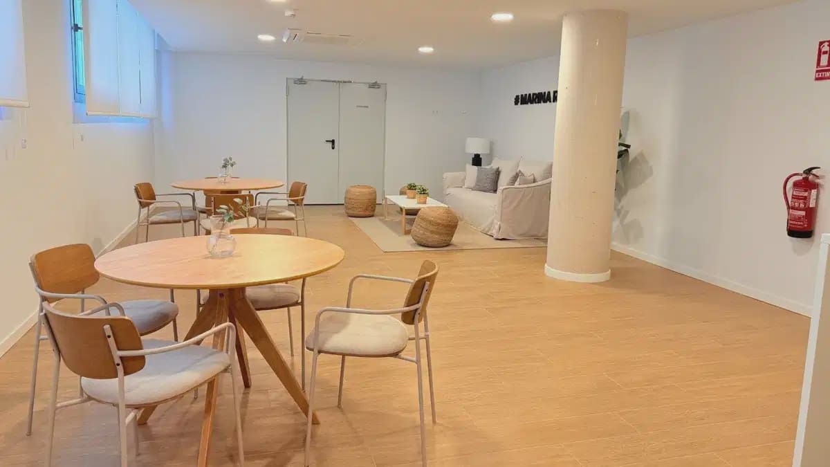 2 bedroom Apartment for sale in Denia - € 319,000 (Ref: 9841313)