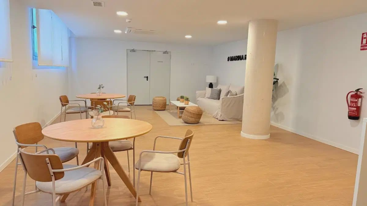 2 bedroom Apartment for sale in Denia - € 329,000 (Ref: 9841314)