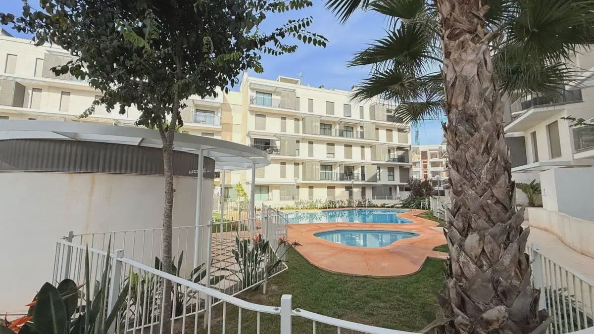 2 bedroom Apartment for sale in Denia - € 329,000 (Ref: 9841314)