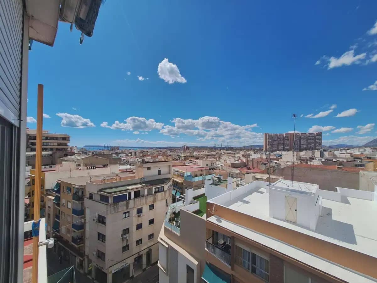4 bedroom Apartment for sale in Alicante / Alacant city - € 329,200 (Ref: 9841318)
