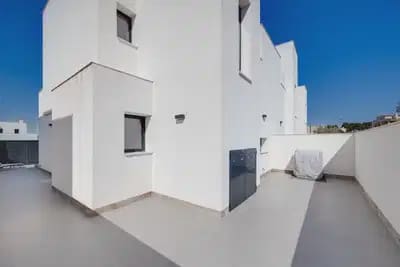3 bedroom Villa for sale in Los Montesinos with pool garage - € 349,900 (Ref: 9844885)