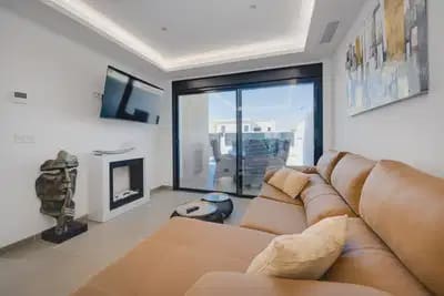 3 bedroom Villa for sale in Los Montesinos with pool garage - € 349,900 (Ref: 9844885)