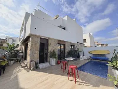 3 Zimmer Villa zu verkaufen in Orihuela Costa mit Pool Garage - 349.000 € (Ref: 9844899)