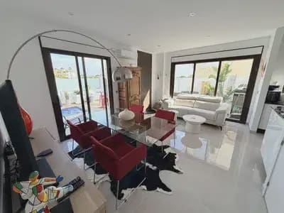 3 Zimmer Villa zu verkaufen in Orihuela Costa mit Pool Garage - 349.000 € (Ref: 9844899)
