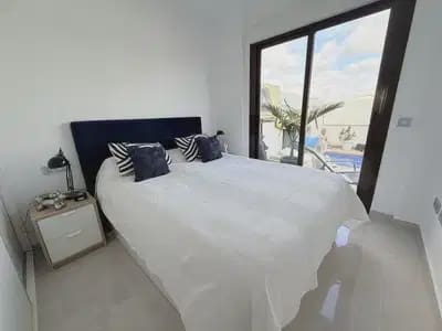 3 Zimmer Villa zu verkaufen in Orihuela Costa mit Pool Garage - 349.000 € (Ref: 9844899)