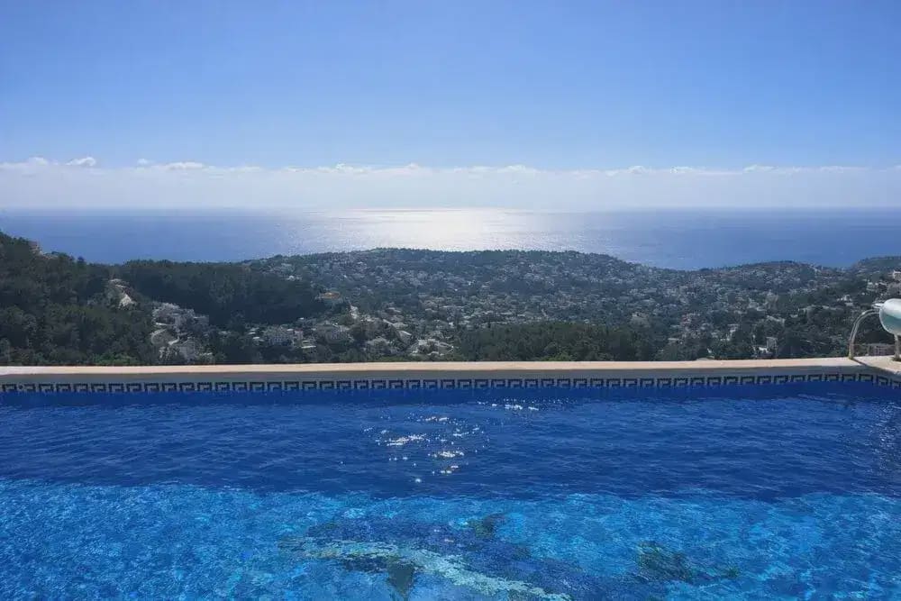 Chalet de 4 habitaciones en Moraira en venta con piscina garaje - 1.500.000 € (Ref: 9854639)
