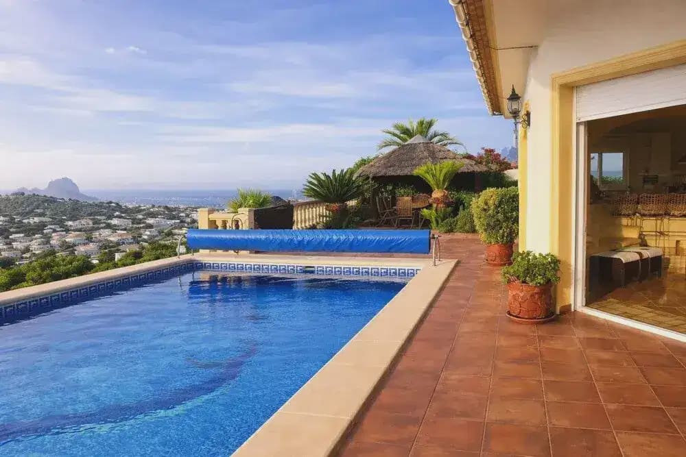 Chalet de 4 habitaciones en Moraira en venta con piscina garaje - 1.500.000 € (Ref: 9854639)