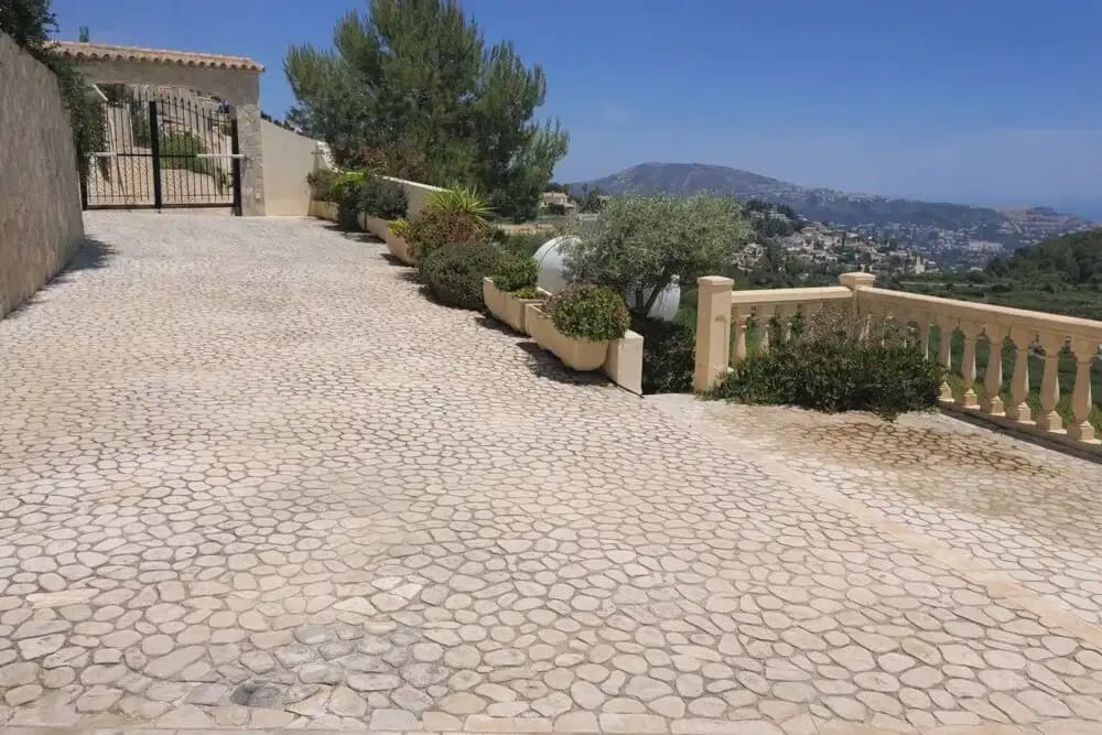 Chalet de 4 habitaciones en Moraira en venta con piscina garaje - 1.500.000 € (Ref: 9854639)