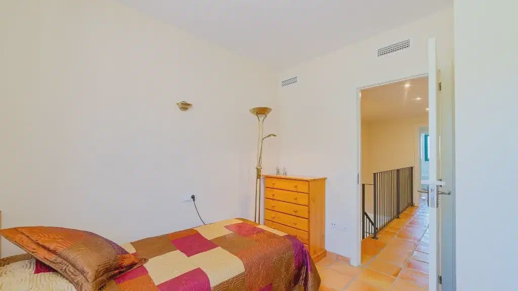3 makuuhuone Omakotitalo myytävänä paikassa Finestrat - 339 000 € (Ref: 9864045)