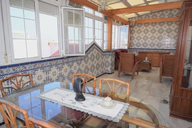 3 chambre Penthouse à vendre à Guardamar del Segura - 325 000 € (Ref: 9864046)
