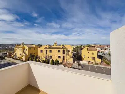 3 bedroom Townhouse for sale in Algorfa - € 310,000 (Ref: 9864047)