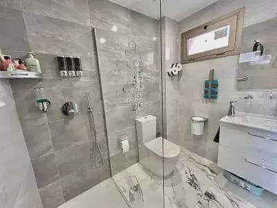 2 bedroom Apartment for sale in Villamartin with pool - € 315,000 (Ref: 9864048)