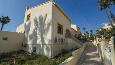 3 soverom Hus til salgs i Villamartin med svømmebasseng - € 319 000 (Ref: 9870584)