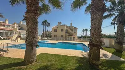 3 soverom Hus til salgs i Villamartin med svømmebasseng - € 319 000 (Ref: 9870584)