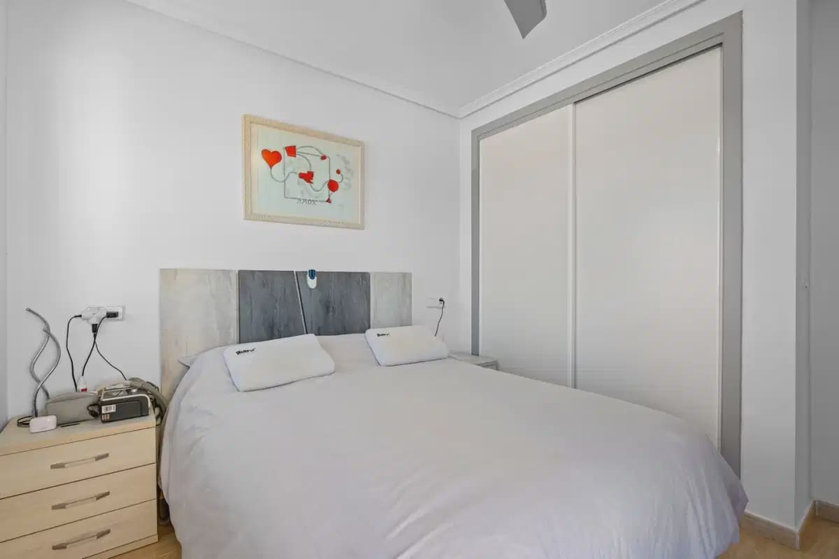 3 bedroom Villa for sale in Guardamar del Segura - € 350,000 (Ref: 9872127)