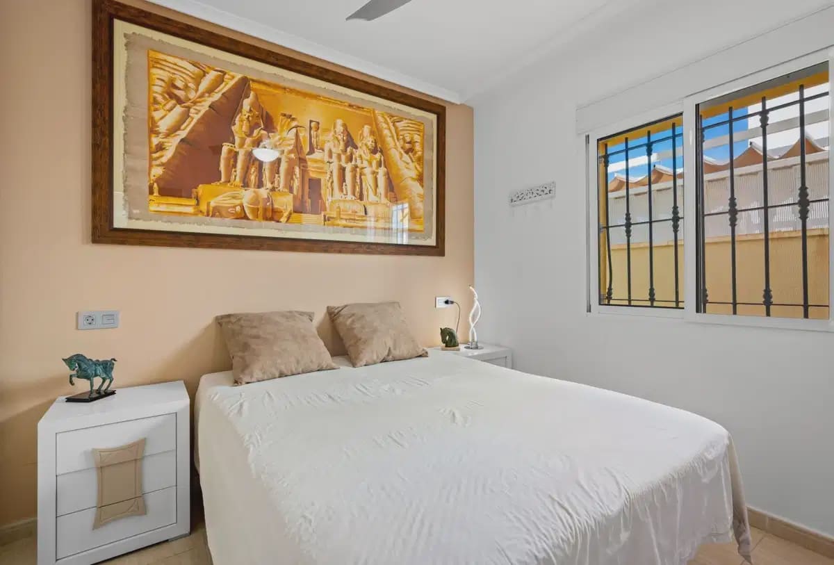 3 bedroom Villa for sale in Guardamar del Segura - € 350,000 (Ref: 9872127)