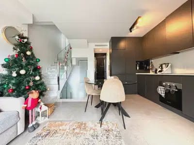 4 chambre Maison de Ville à vendre à Guardamar del Segura - 379 000 € (Ref: 9872130)