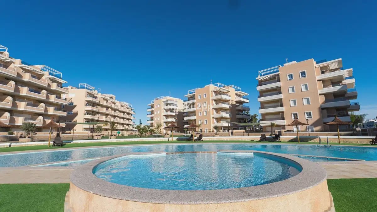 3 quarto Penthouse para venda em El Raso - 379 000 € (Ref: 9872136)