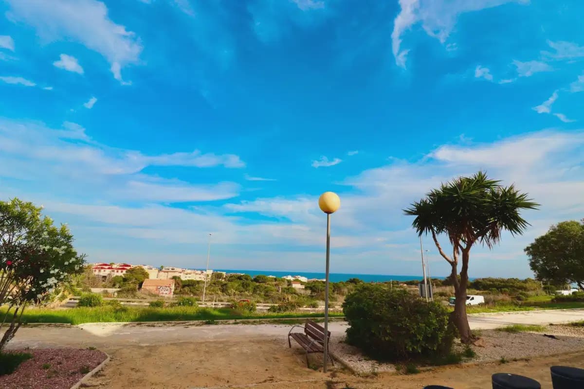 3 bedroom Beach Apartment for sale in Guardamar del Segura with pool - € 365,000 (Ref: 9872139)