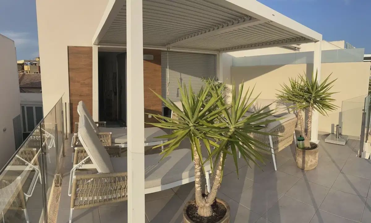 Pareado de 3 habitaciones en Daya Vieja en venta - 359.000 € (Ref: 9872142)