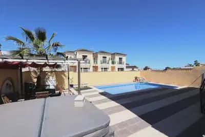 3 soverom Villa til salgs i Villamartin - € 369 000 (Ref: 9872143)
