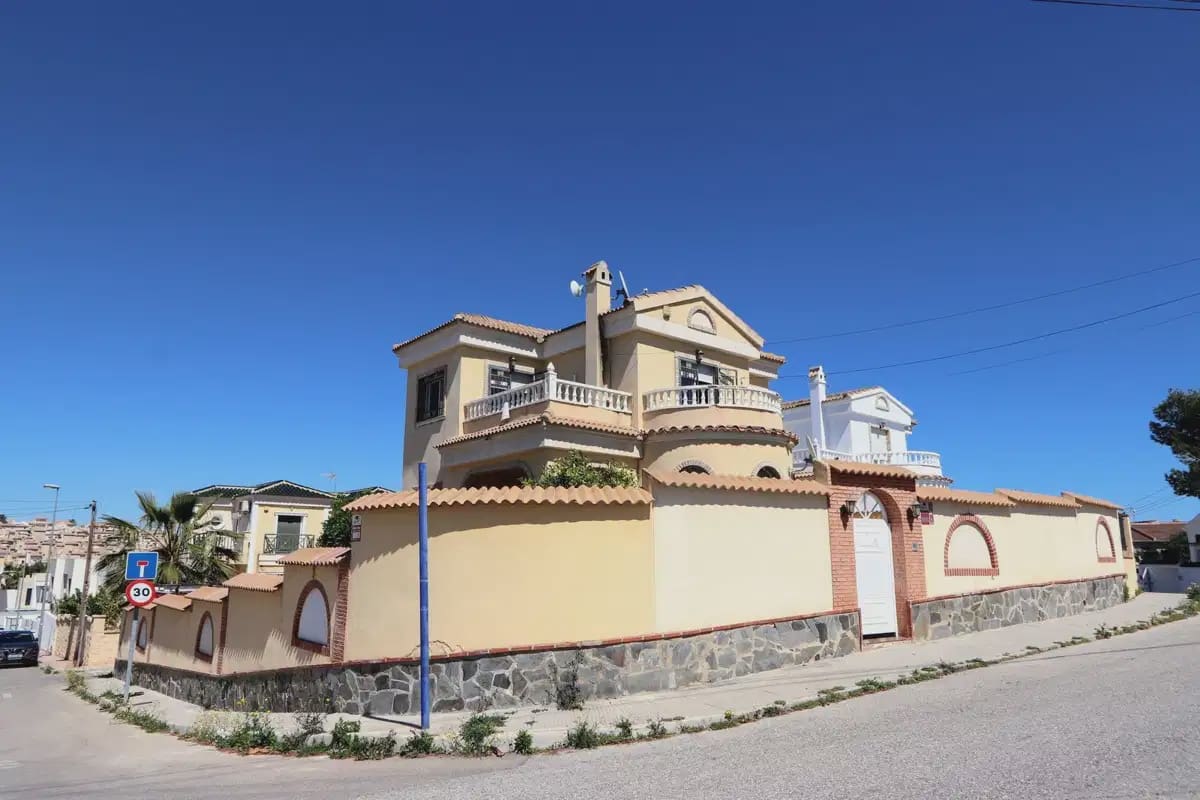 3 soverom Villa til salgs i Villamartin - € 369 000 (Ref: 9872143)