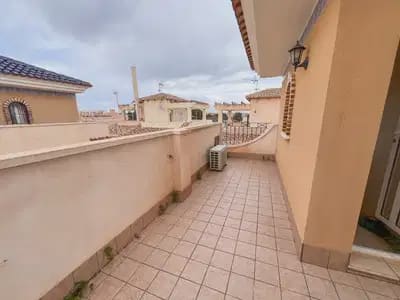 3 soverom Kjedet enebolig til salgs i Pilar de la Horadada - € 369 000 (Ref: 9872151)