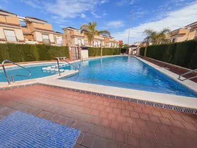3 soverom Kjedet enebolig til salgs i Pilar de la Horadada - € 369 000 (Ref: 9872151)