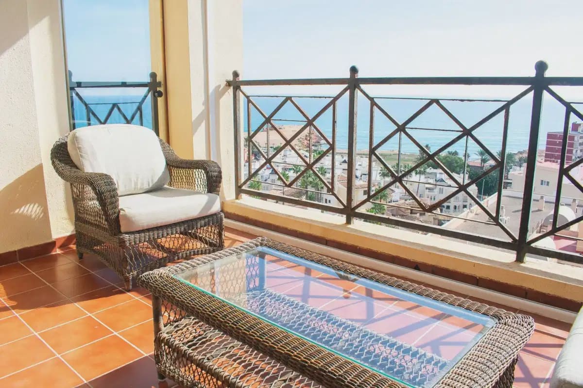 3 camera da letto Appartamento sulla Spiaggia in vendita in Torrevieja - 360.000 € (Rif: 9872152)
