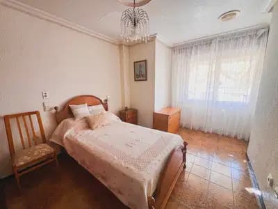 5 bedroom Townhouse for sale in Guardamar del Segura - € 380,000 (Ref: 9872156)
