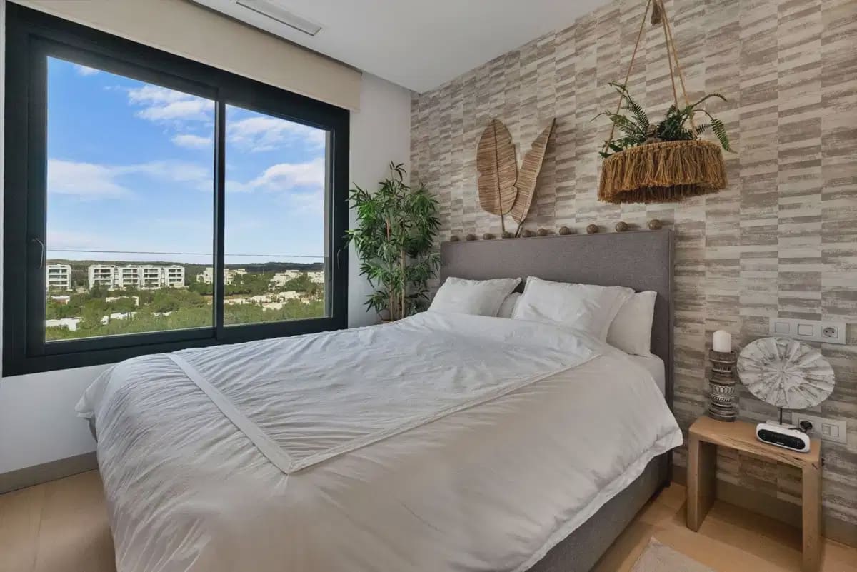 Apartamento de 2 habitaciones en Las Colinas Golf en venta con piscina - 359.000 € (Ref: 9872157)