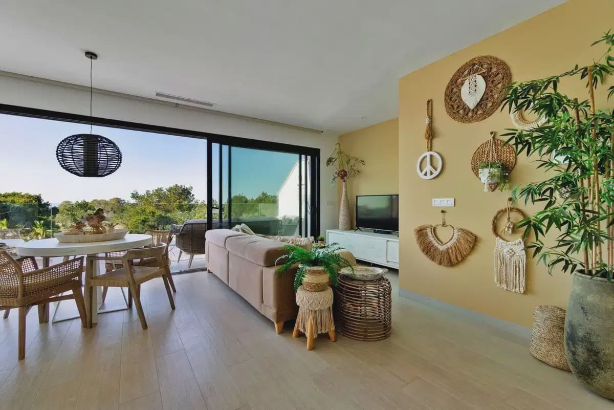 Apartamento de 2 habitaciones en Las Colinas Golf en venta con piscina - 359.000 € (Ref: 9872157)