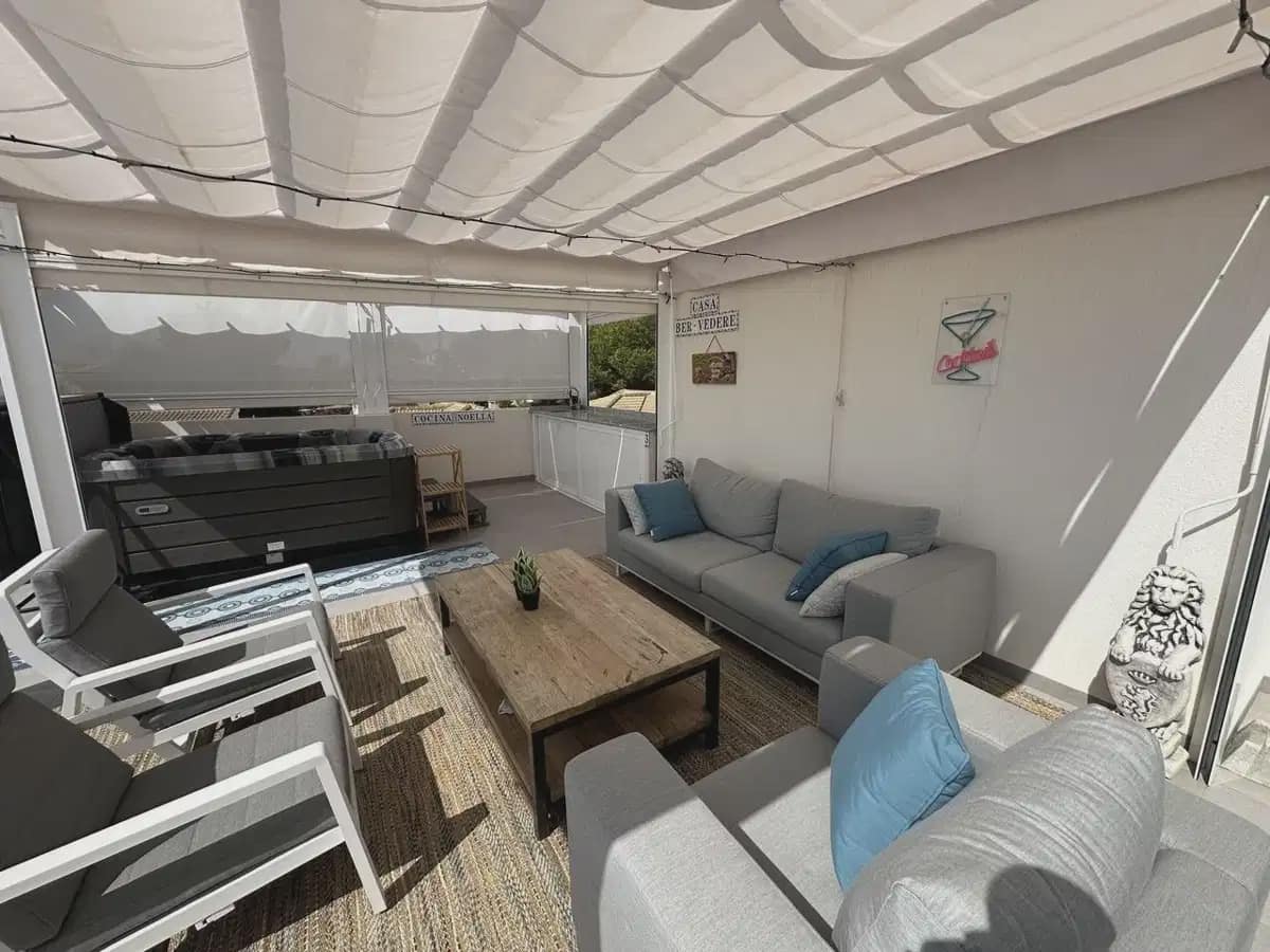 2 soveværelse Penthouse til salg i Orihuela Costa med swimmingpool - € 375.000 (Ref: 9872159)