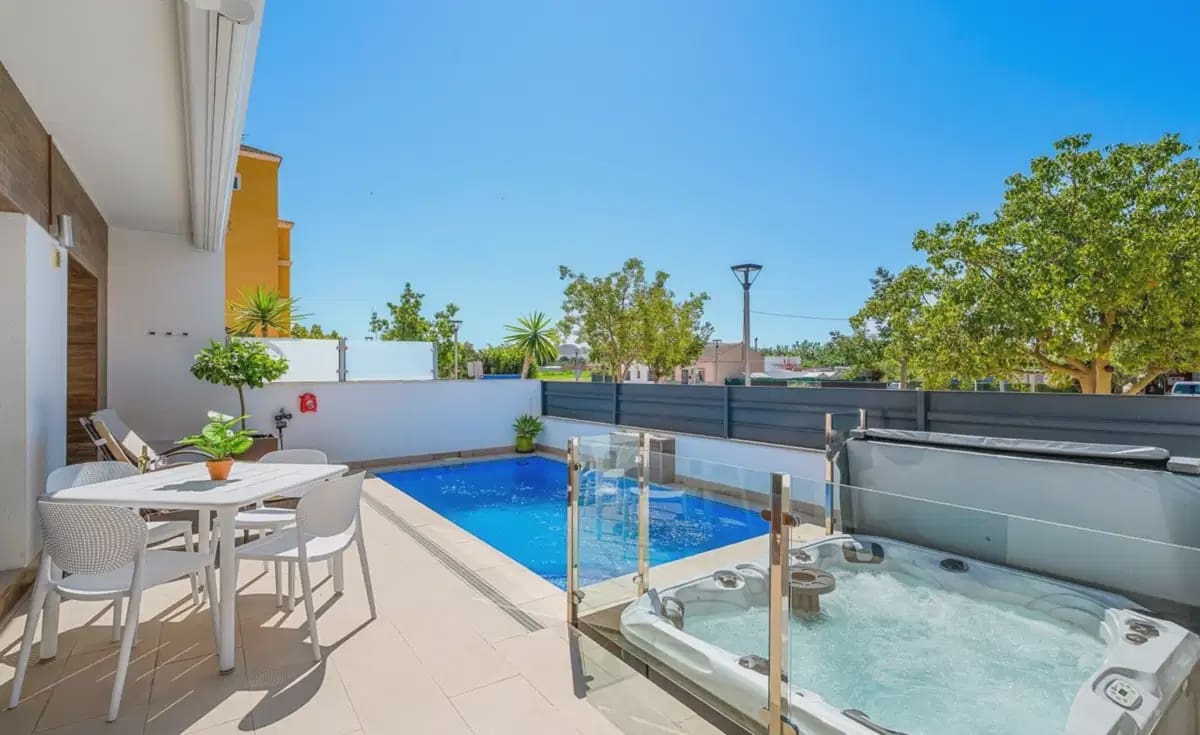 3 bedroom Townhouse for sale in Rojales - € 329,000 (Ref: 9888399)