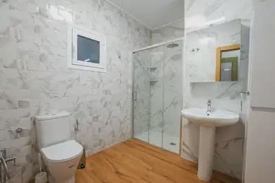 2 soveværelse Lejlighed til salg i Torrevieja med garage - € 325.000 (Ref: 9888402)