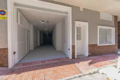 2 soveværelse Lejlighed til salg i Torrevieja med garage - € 325.000 (Ref: 9888402)