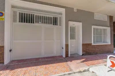 2 soveværelse Lejlighed til salg i Torrevieja med garage - € 325.000 (Ref: 9888402)