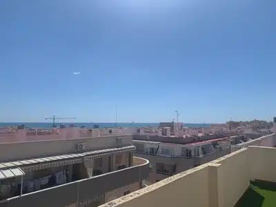 2 soveværelse Lejlighed til salg i Torrevieja med garage - € 325.000 (Ref: 9888402)