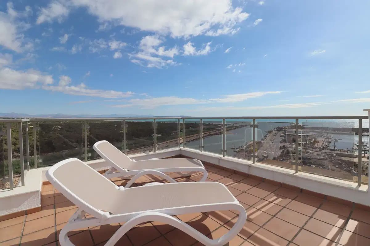 3 sovrum Takvåning till salu i Guardamar del Segura med pool - 337 500 € (Ref: 9888403)