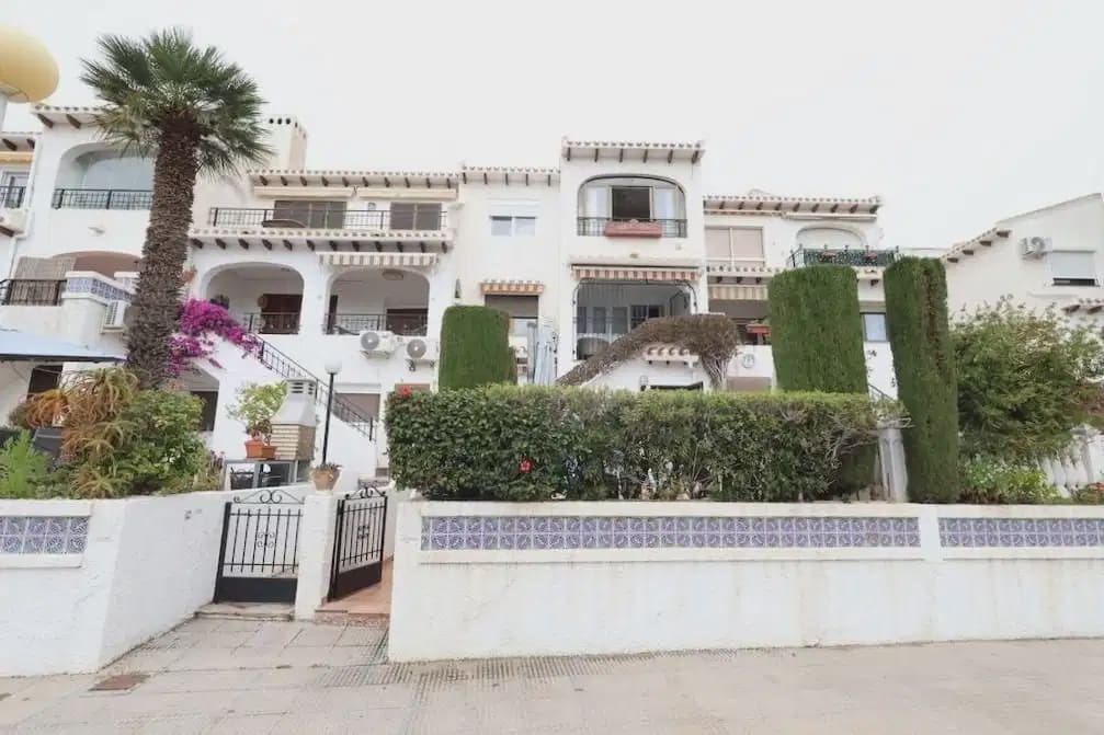 4 sovrum Hus till salu i Cabo Roig - 330 000 € (Ref: 9888405)