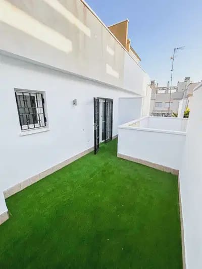3 quarto Casa em Banda para venda em Torre de la Horadada - 383 300 € (Ref: 9897060)