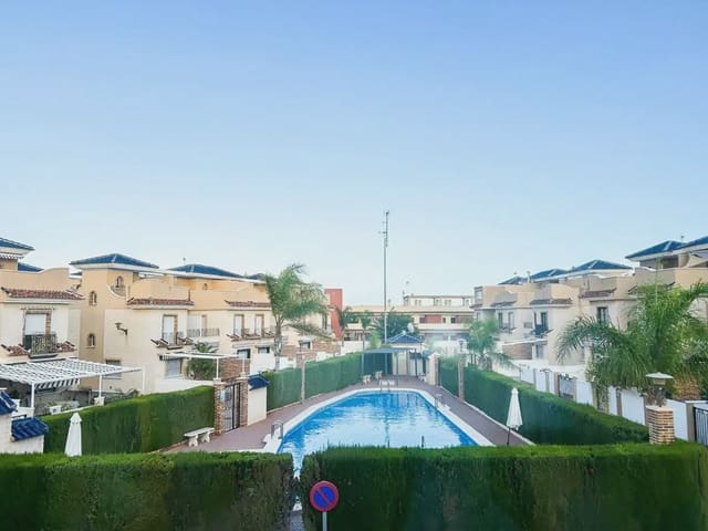 3 quarto Casa em Banda para venda em Torre de la Horadada, Pilar de la Horadada - 383 300 € (Ref: 9897060)
