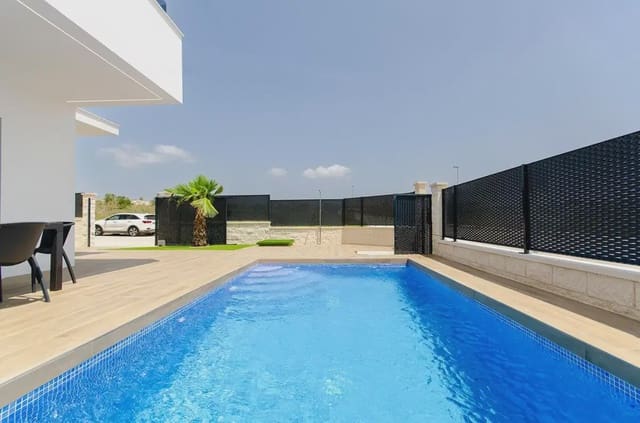 3 bedroom Semi-detached Villa for sale in Desamparados - Hurchillo - Torremendo, Orihuela with pool garage - € 395,000 (Ref: 9897063)