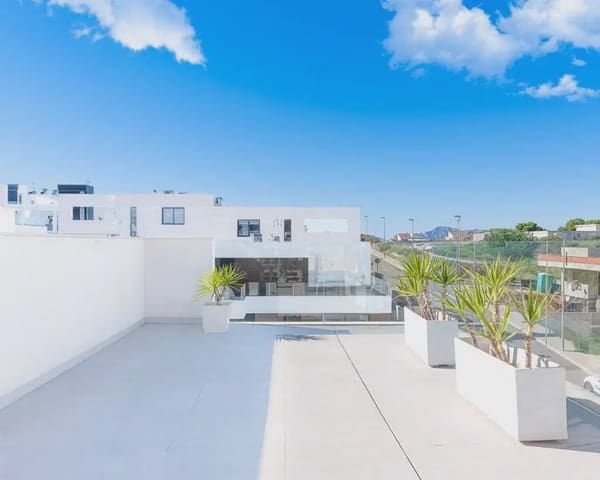 4 bedroom Villa for sale in Benijófar with garage - € 420,000 (Ref: 9897065)