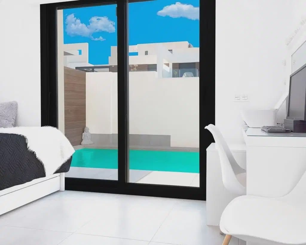 4 bedroom Villa for sale in Benijofar with garage - € 420,000 (Ref: 9897065)
