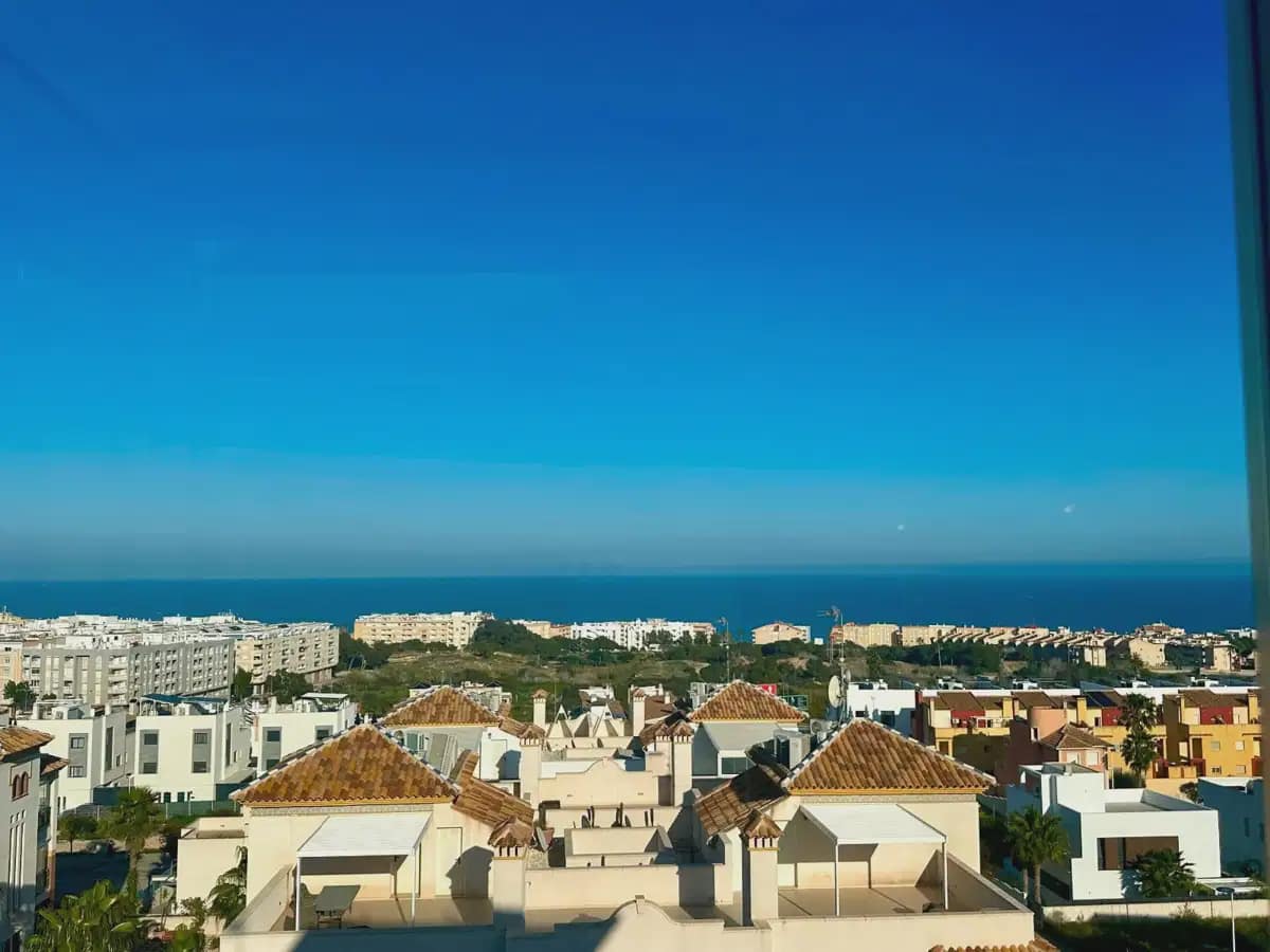 2 bedroom Penthouse for sale in Guardamar del Segura with pool - € 450,000 (Ref: 9897066)